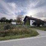 Sacherl in idyllischer Lage – Ihr Bauernhoftraum in Roßbach, Niederbayern